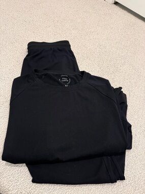 Cozy Earth Black bamboo Set - Crewneck & Pants